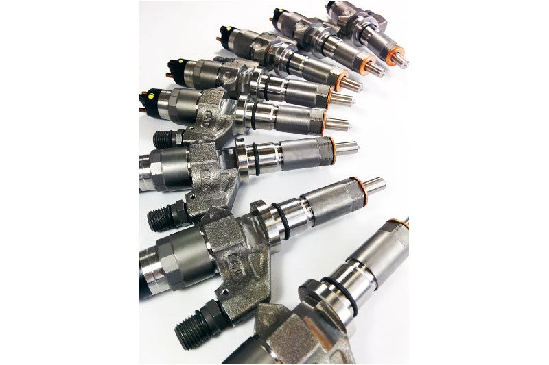 Dynomite Diesel NLB7-SM Custom Super Mental Brand New Injector Set | 2001-2004 Silverado/Sierra 2500HD/3500HD 6.6L