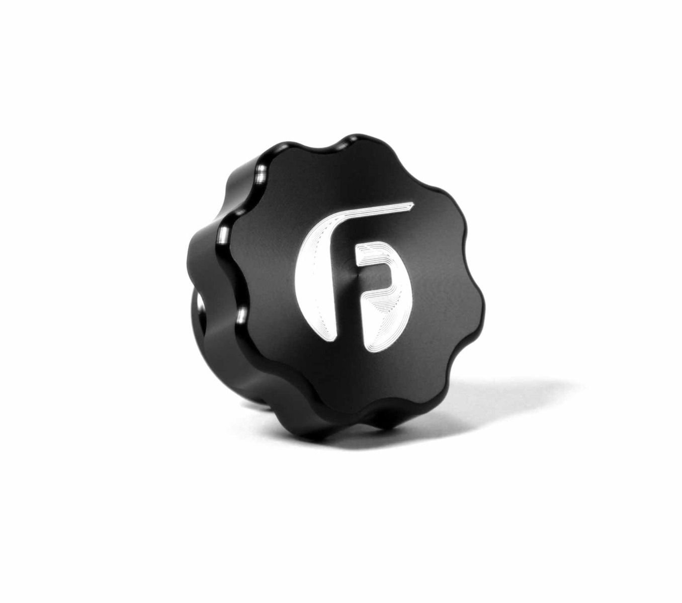 Fleece FPE-DMAX-OC-BLK Oil Cap Black | 2001-2016 Silverado/Sierra 2500HD/3500HD 6.6L