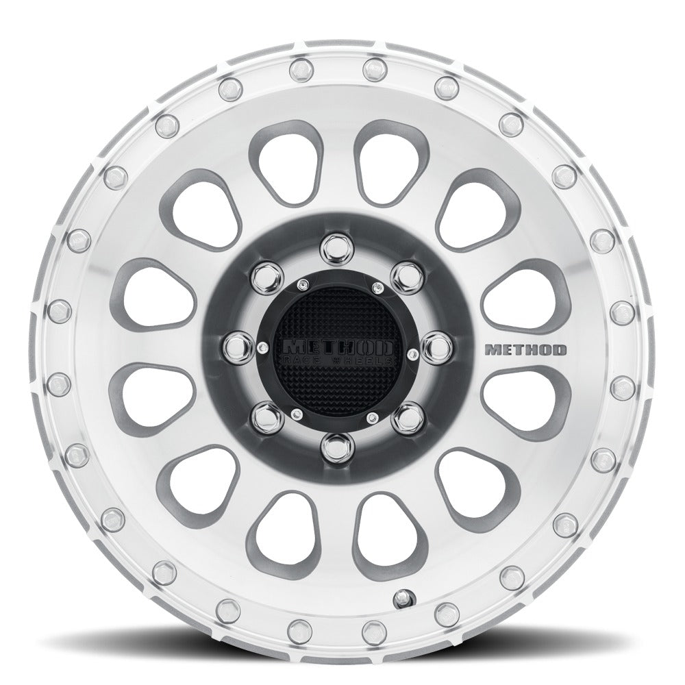 Method MR31579087312N 315 Standard 17X9in Machined/Clear Coat -12mm Offset Wheel | 1994-2024 F250/F350 4WD